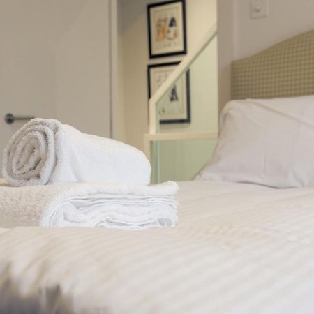 2 Bedroom Apartment Hammersmith Grove Sleeps 4 London Luaran gambar