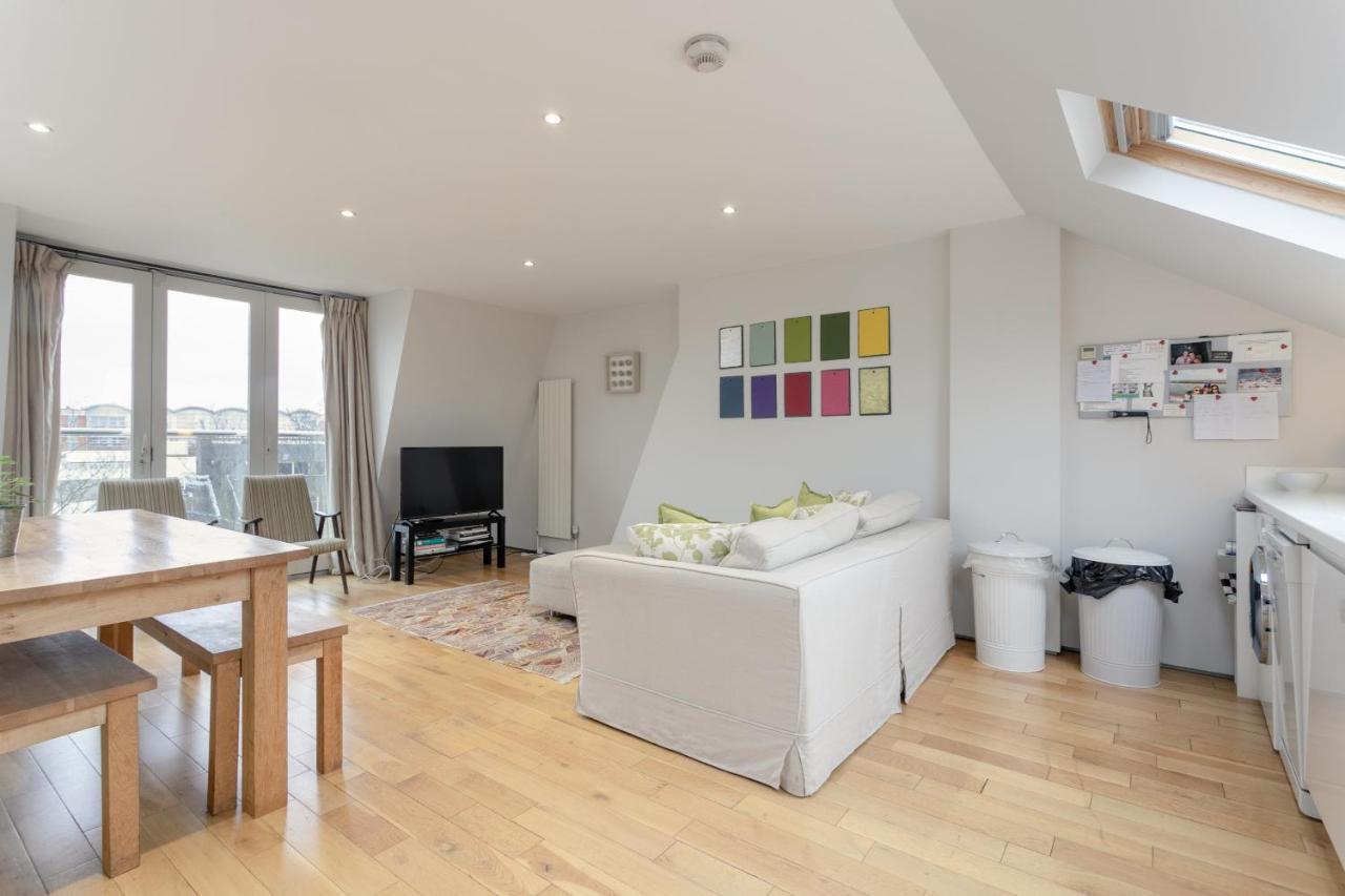 2 Bedroom Apartment Hammersmith Grove Sleeps 4 London Luaran gambar