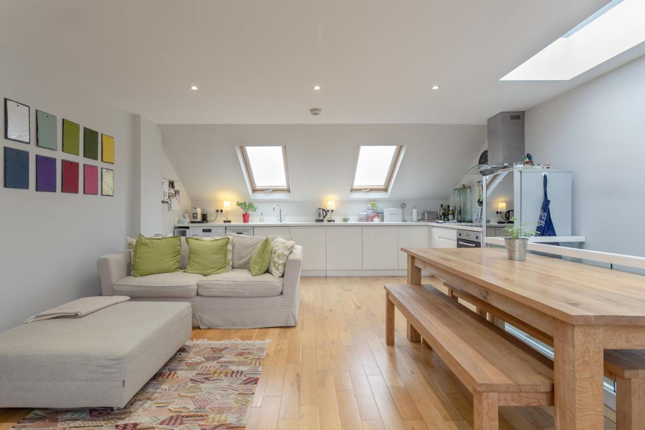2 Bedroom Apartment Hammersmith Grove Sleeps 4 London Luaran gambar