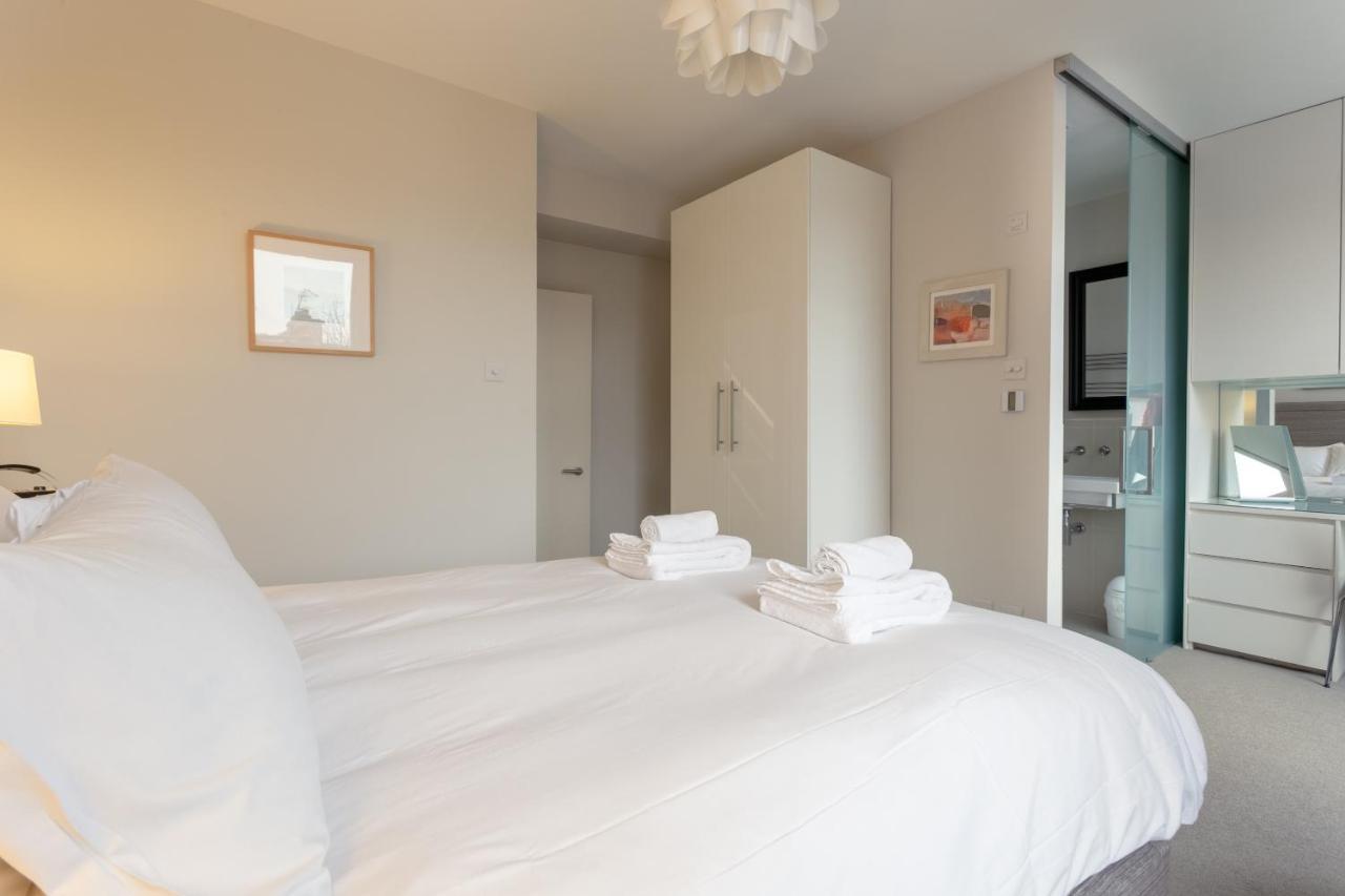 2 Bedroom Apartment Hammersmith Grove Sleeps 4 London Luaran gambar