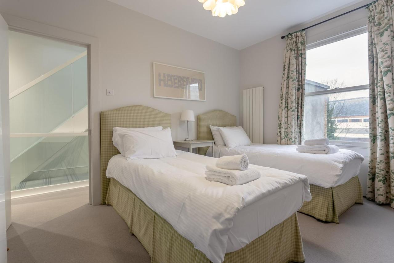 2 Bedroom Apartment Hammersmith Grove Sleeps 4 London Luaran gambar