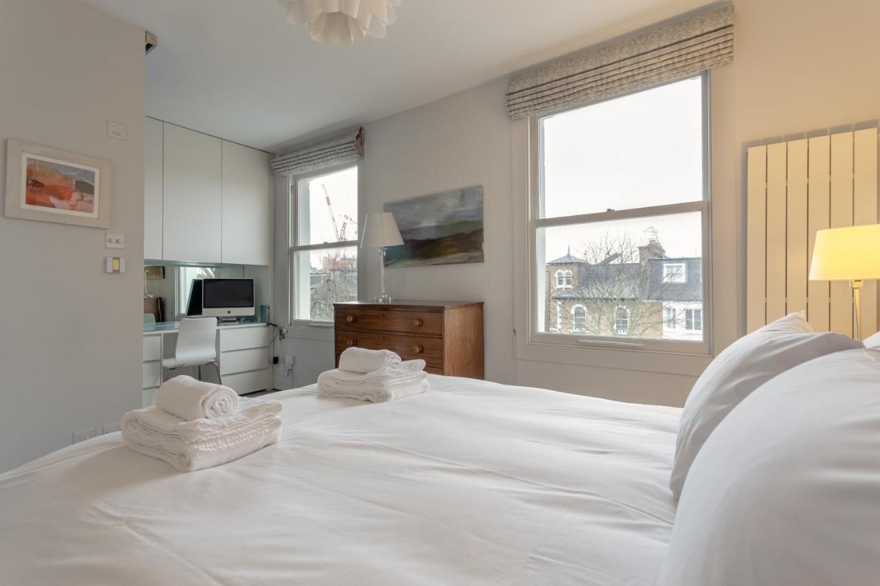 2 Bedroom Apartment Hammersmith Grove Sleeps 4 London Luaran gambar