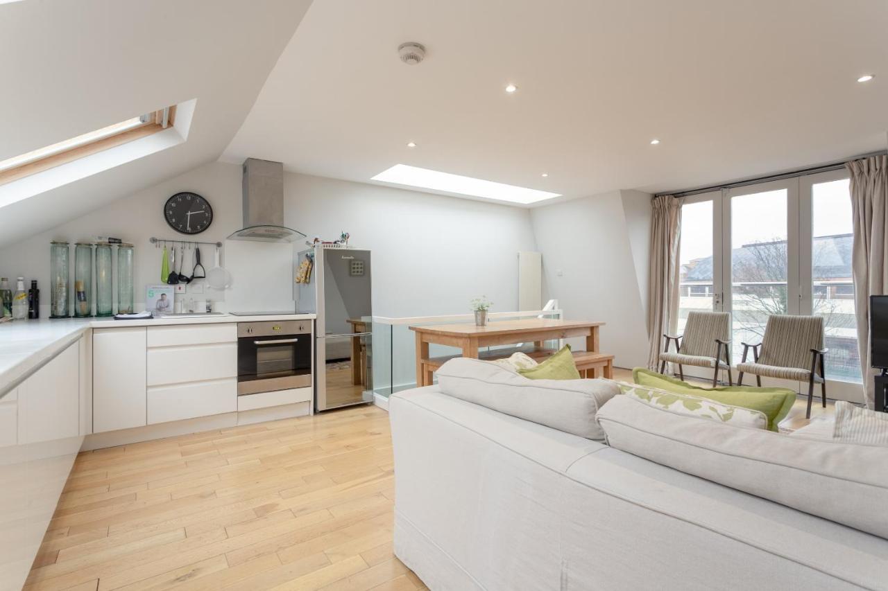 2 Bedroom Apartment Hammersmith Grove Sleeps 4 London Luaran gambar